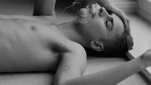 tumblr_mcq5s2xxav1qena9do1_r1_500